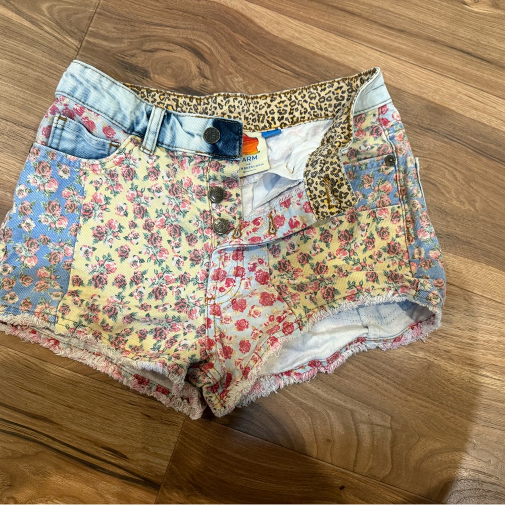 FARM Rio Multicolor Floral Patchwork Denim Shorts with Leopard Waistband